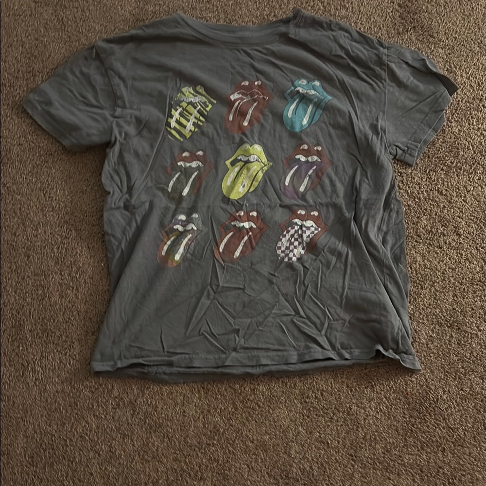 Gray Short Sleeve Tee with Vibrant Guitar Design